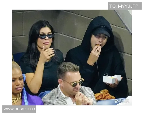 詹娜广告：谢谢三名NBA前男友“送”豪车豪宅飞机😘下一站NFL